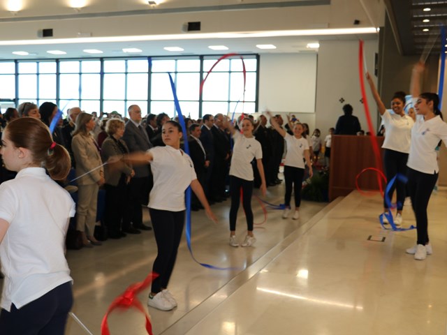 Il momento di apertura con l''Inno nazionale